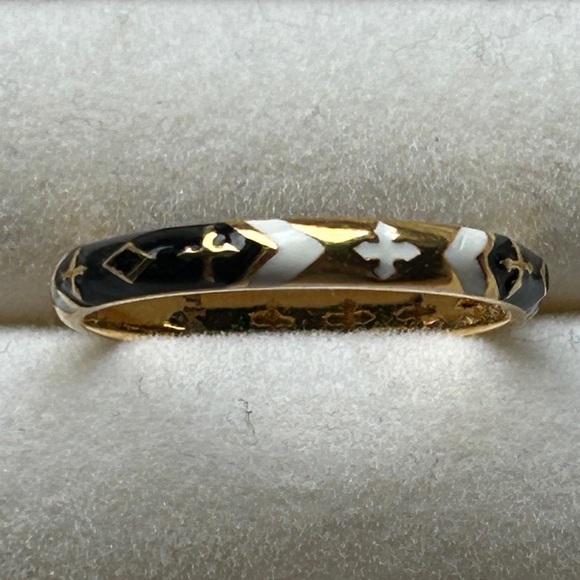 Buddha Mama black and white Enamel and 20K Gold Rhombus Band - Picture 5 of 6